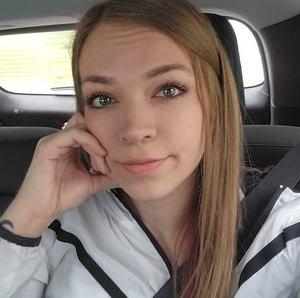 Meet your Posher, Alyssa